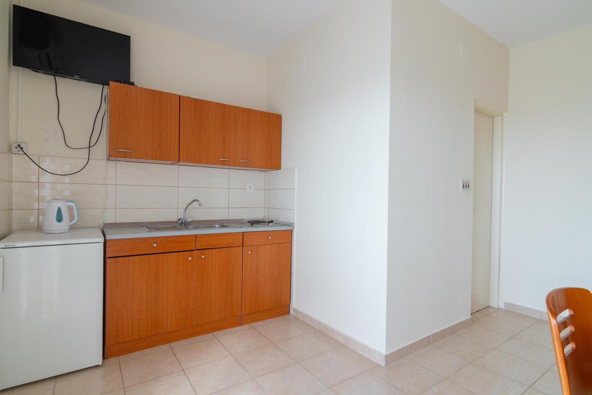 Apartments With A Parking Space Mandre, Pag - 18748 Kolan Exterior photo
